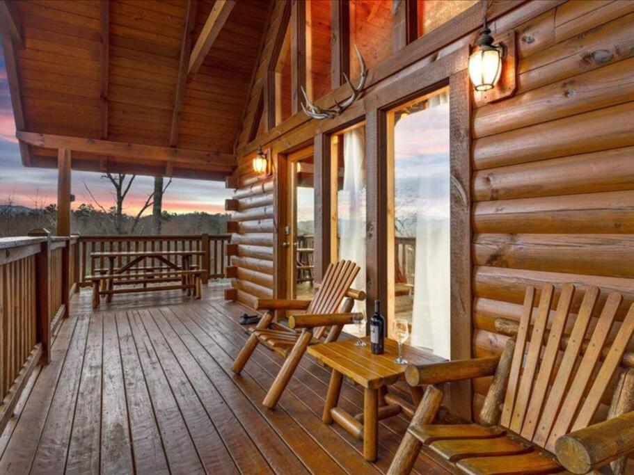 Villa Breathtaking Views Of The Smokies, 3 Mins To Gatlinburg Extérieur photo