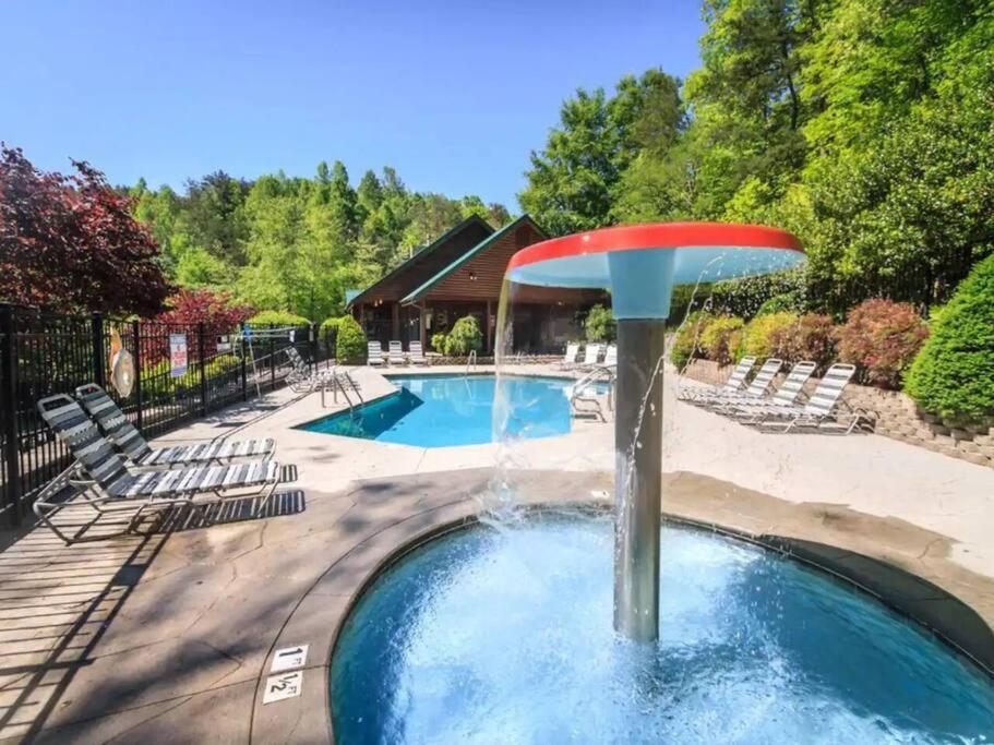 Villa Breathtaking Views Of The Smokies, 3 Mins To Gatlinburg Extérieur photo