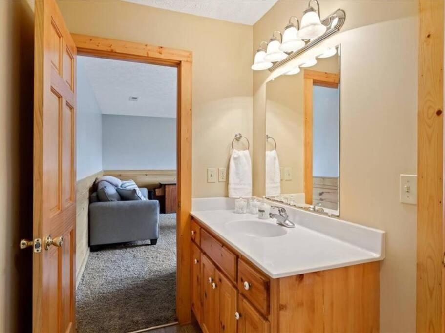 Villa Breathtaking Views Of The Smokies, 3 Mins To Gatlinburg Extérieur photo
