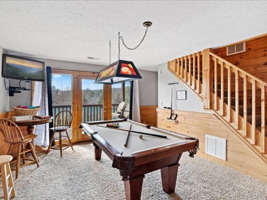 Villa Breathtaking Views Of The Smokies, 3 Mins To Gatlinburg Extérieur photo