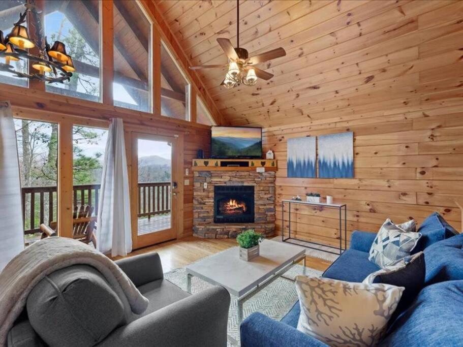 Villa Breathtaking Views Of The Smokies, 3 Mins To Gatlinburg Extérieur photo
